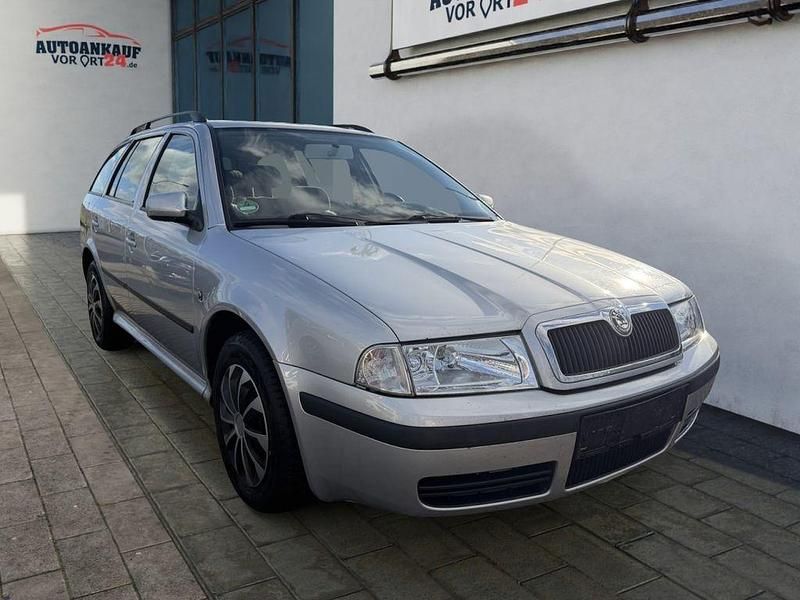 Silber Gebraucht 2008 Skoda Octavia Tour Kombi | 1.980 € (Guter Preis) - Bild 1/4