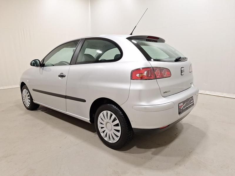Gebraucht Seat Ibiza Fresh 75 PS (55 kW) 2004 Silber Kleinwagen