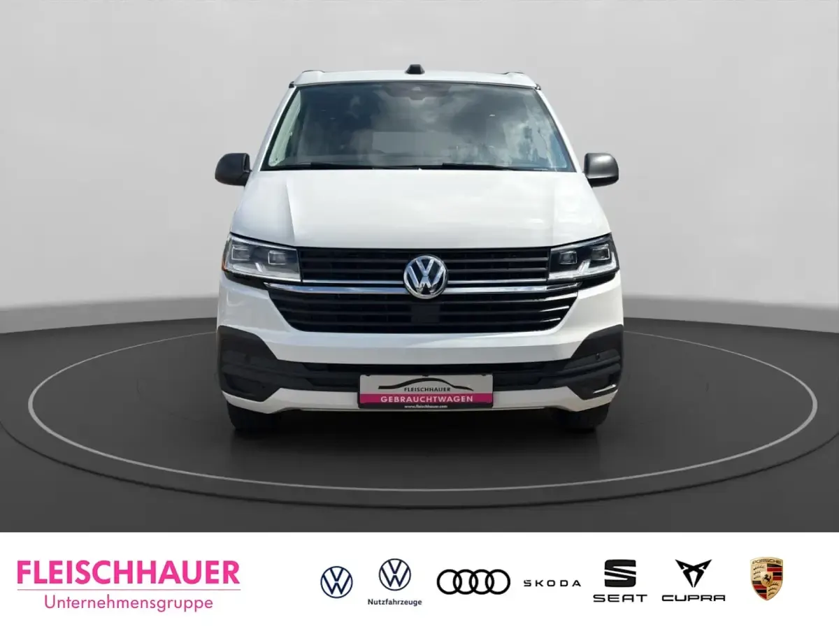 Gebraucht VW California Beach 150 PS (110 kW) 2024 Candyweiß Van