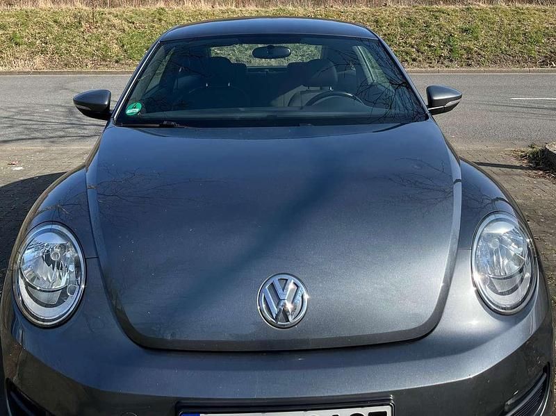 Grau Gebraucht 2013 VW Beetle Limousine | 7.500 € (Fairer Preis) - Bild 1/4