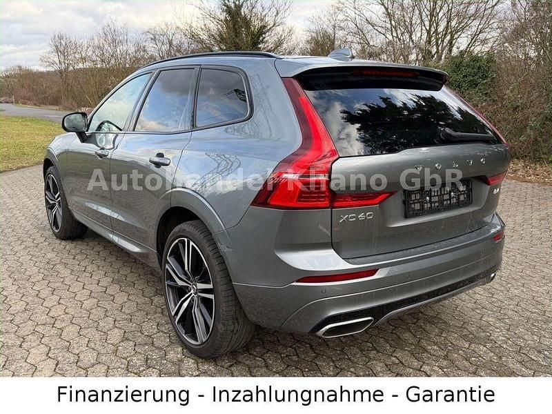 Gebraucht Volvo XC60 R-Design 197 PS (144 kW) 2020 Grau SUV