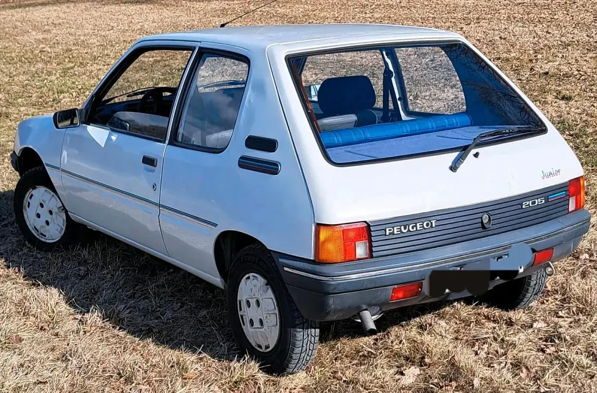 Gebraucht Peugeot 205 60 PS (44 kW) 1989 Weiß Kleinwagen