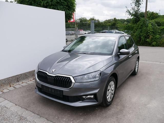 Grau Gebraucht 2024 Skoda Fabia Comfort Limousine | 16.430 € (Fairer Preis) - Bild 1/1