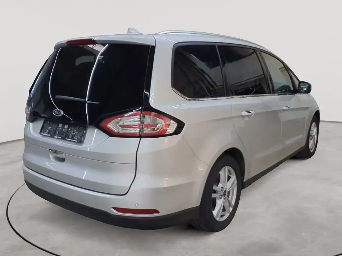 Gebraucht Ford Galaxy Titanium 190 PS (139 kW) 2022 Polarsilber metallic Van / Kleinbus
