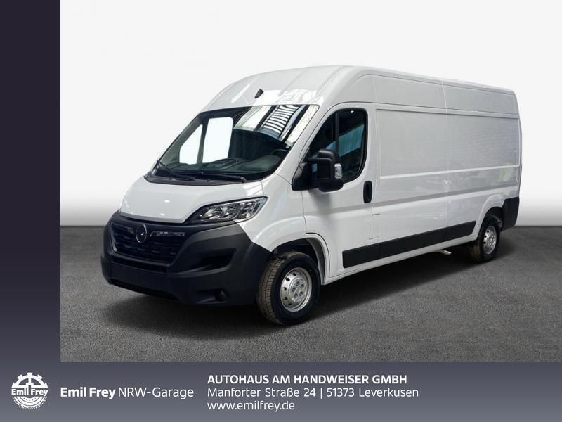 Weiß Gebraucht 2023 Opel Movano Selection Van | 27.311 € - Bild 1/4
