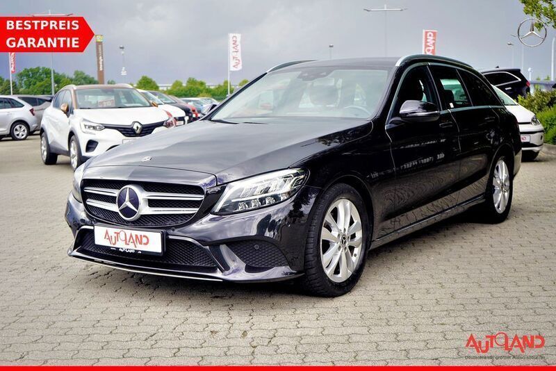 Blau Gebraucht 2019 Mercedes C200 Kombi | 22.790 € (Guter Preis) - Bild 1/4
