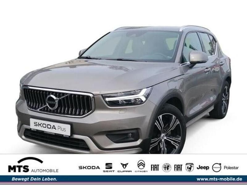 Grau Gebraucht 2021 Volvo XC40 Inscription SUV | 24.430 € (Guter Preis) - Bild 1/4