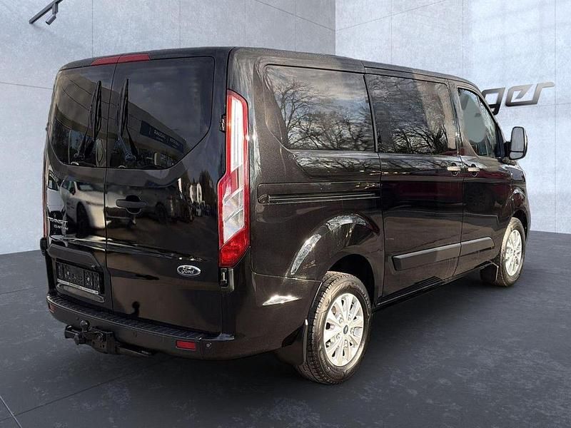 Gebraucht Ford Transit Custom Trend 131 PS (96 kW) 2022 Schwarz Limousine