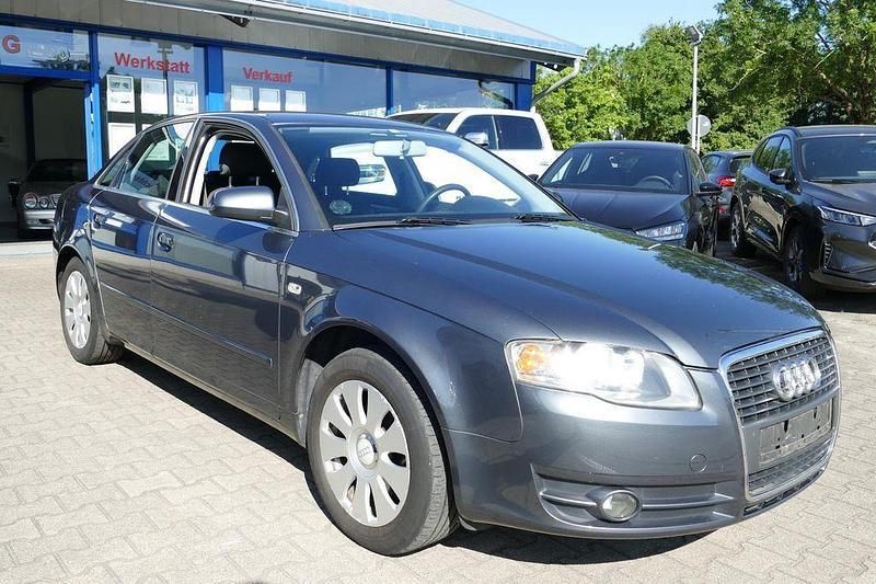 Grau Gebraucht 2005 Audi A4 Limousine | 1.750 € (Superpreis) - Bild 1/4