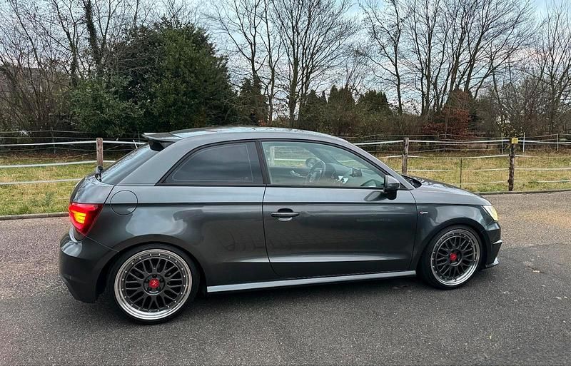 Gebraucht Audi A1 S-Line 2017 Grau Kleinwagen