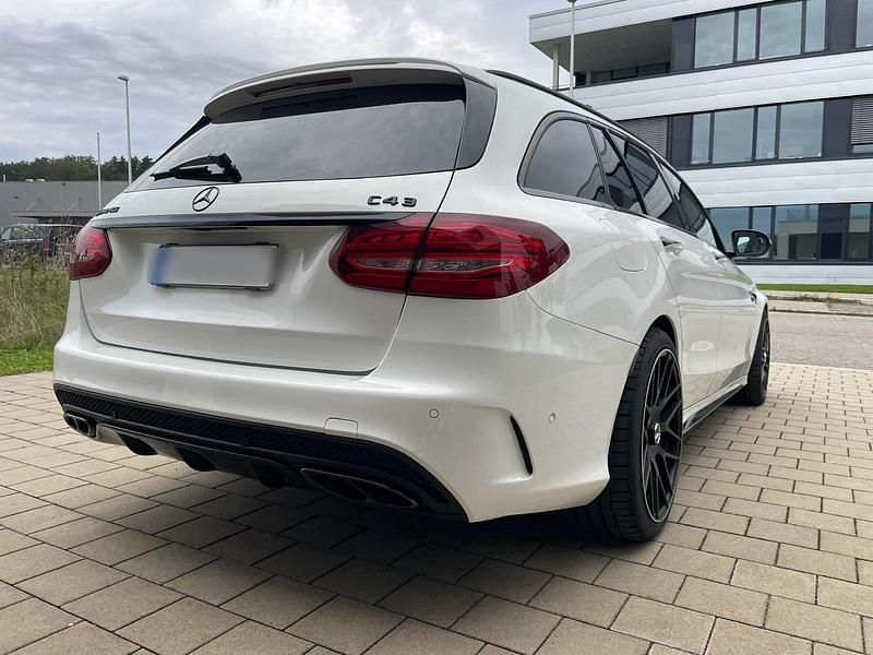 Gebraucht Mercedes C43 AMG AMG 367 PS (269 kW) 2017 Weiß Kombi