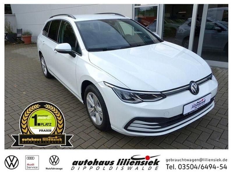 Weiß Gebraucht 2023 VW Golf VIII Life Kombi | 18.690 € (Guter Preis) - Bild 1/4