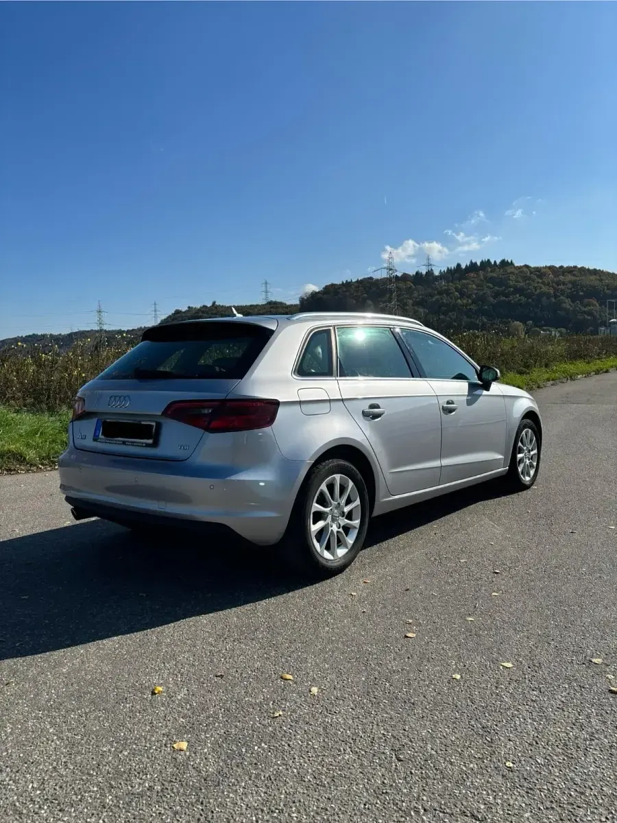 Gebraucht Audi A3 Ambiente 110 PS (80 kW) 2016 Silber Kombi