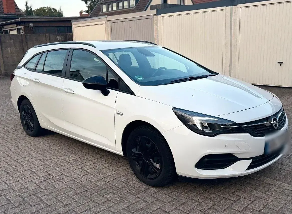 Gebraucht Opel Astra 2022 Weiß Kleinwagen