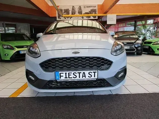 Gebraucht Ford Fiesta ST 200 PS (147 kW) 2018 Grau Kleinwagen