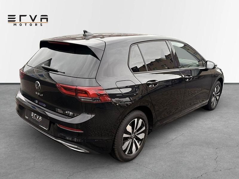 Gebraucht VW Golf VIII Move 110 PS (80 kW) 2023 Deep black Limousine
