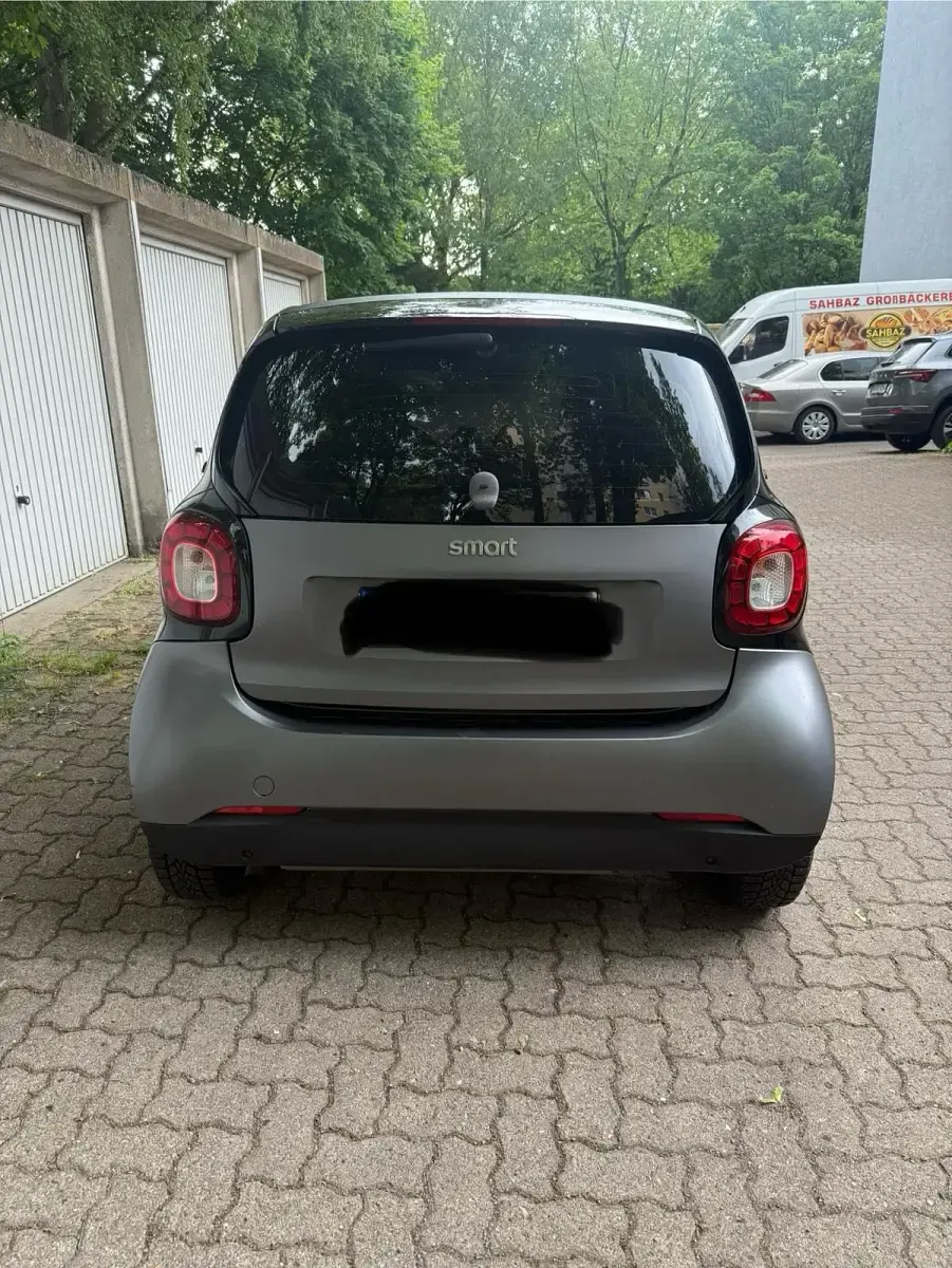 Gebraucht Smart ForTwo Coupé 90 PS (66 kW) 2016 Grau Coupé