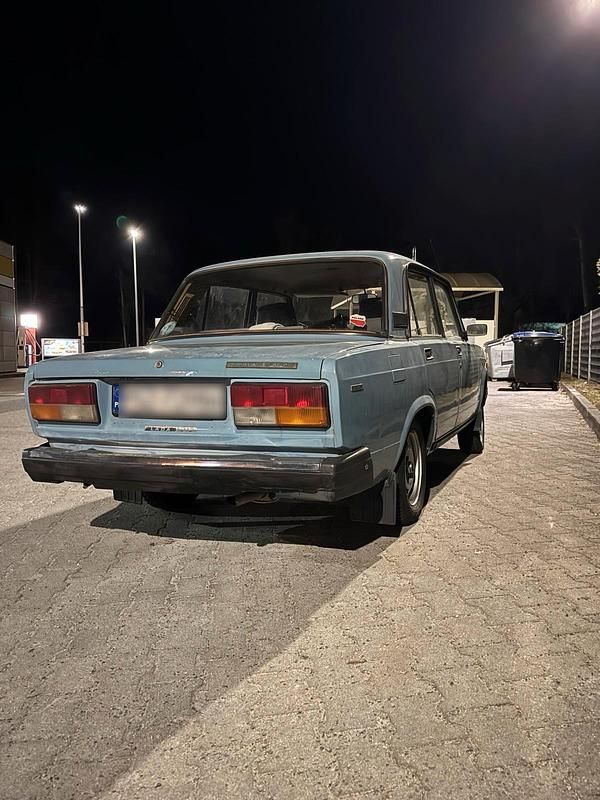 Gebraucht Lada 2107 75 PS (55 kW) 1990 Blau Limousine