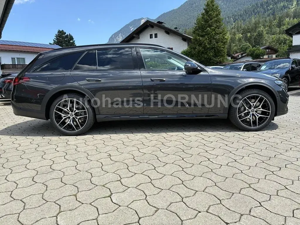 Gebraucht Mercedes E450 367 PS (269 kW) 2026 Grau Limousine