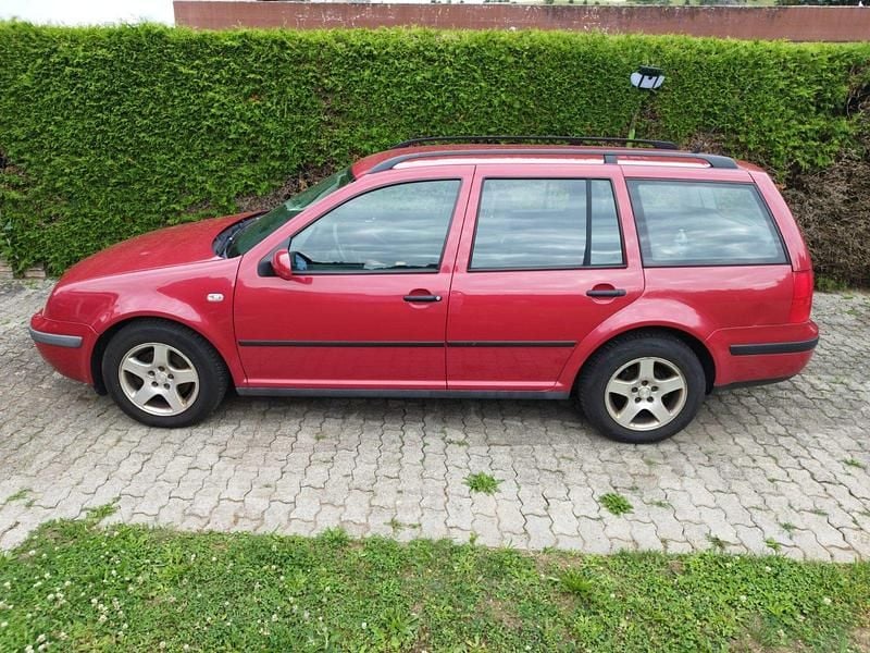 Rot Gebraucht 2001 VW Bora Limousine | 1.100 € (Guter Preis) - Bild 1/4