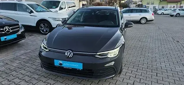 Gebraucht VW Golf VIII Life 116 PS (85 kW) 2022 Grau Kombi