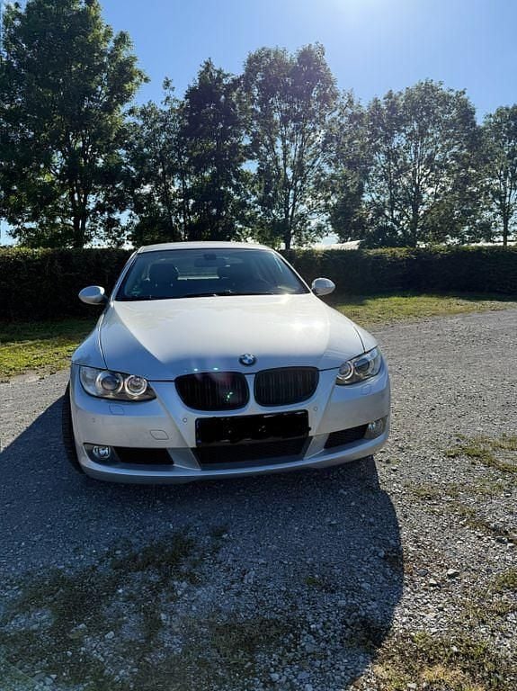 Gebraucht BMW 325 218 PS (160 kW) 2006 Silber Coupé