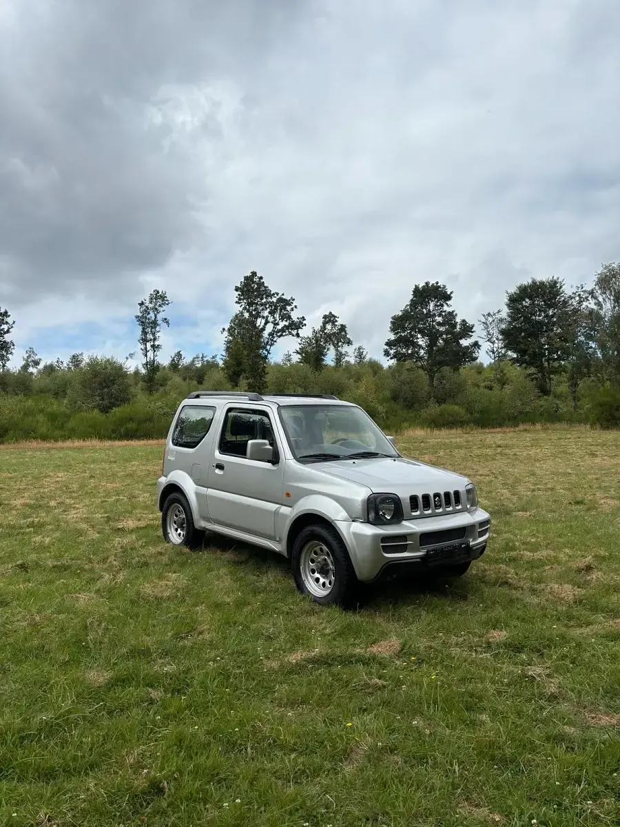 Gebraucht Suzuki Jimny Ranger 86 PS (63 kW) 2009 Silber SUV