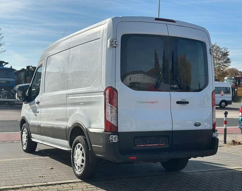 Gebraucht Ford Transit 131 PS (96 kW) 2017 Frozen white Van / Kleinbus