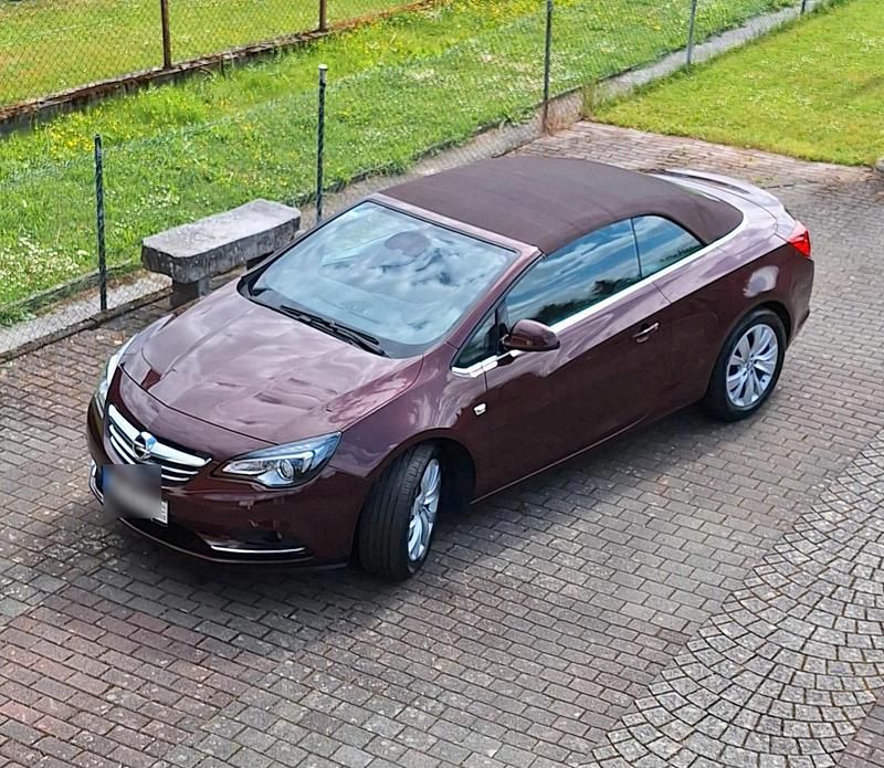Rot Gebraucht 2014 Opel Cascada Cabrio | 10.999 € (Fairer Preis) - Bild 1/4