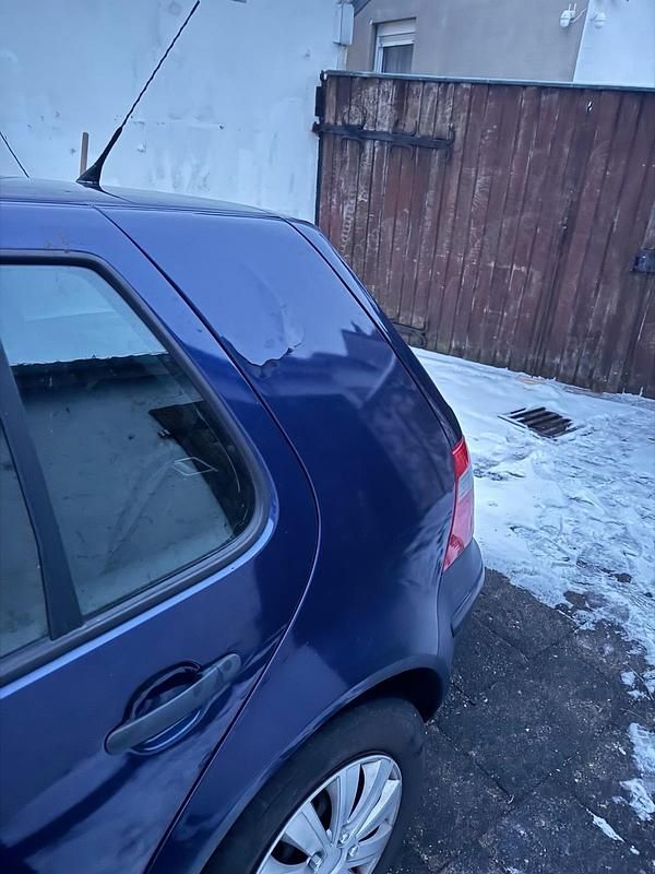 Gebraucht VW Golf IV 2003 Blau Kleinwagen