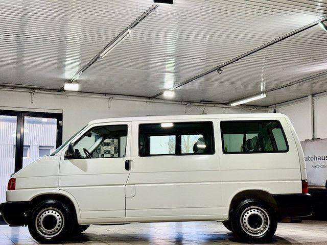 Gebraucht VW Caravelle 88 PS (64 kW) 2001 Weiß Van / Kleinbus