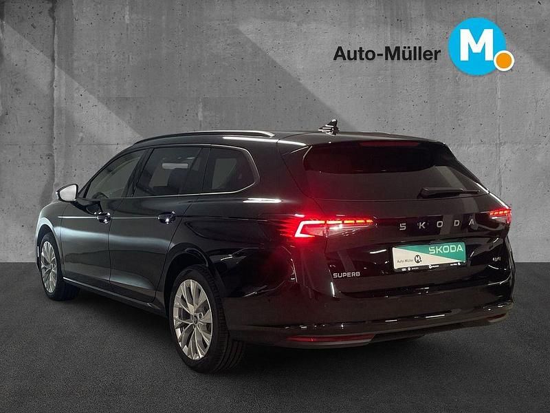 Gebraucht Skoda Superb Selection 193 PS (141 kW) 2025 Schwarz Kombi