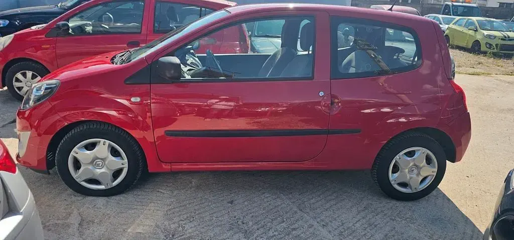 Gebraucht Renault Twingo Authentique 75 PS (55 kW) 2011 Rot Kleinwagen