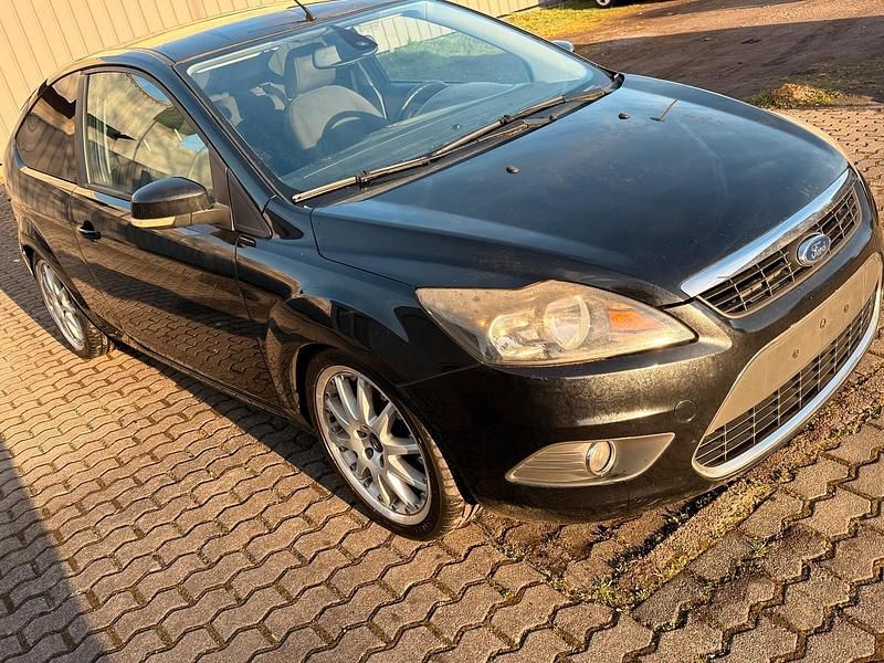 Gebraucht Ford Focus Cabriolet 150 PS (110 kW) 2010 Schwarz Cabrio