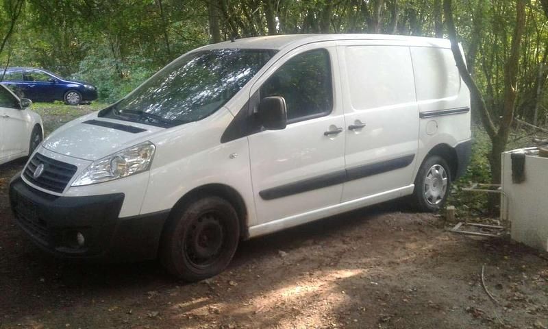 Gebraucht Fiat Scudo 128 PS (94 kW) 2011 Weiß Van