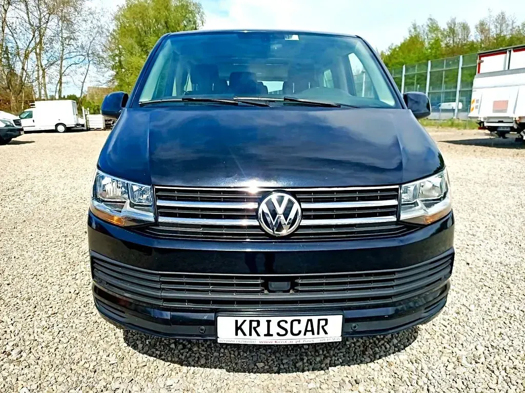 Używany VW Caravelle 150 KM (110 kW) 2018 Czarny Van