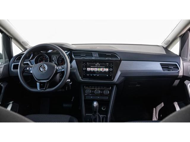 Gebraucht VW Touran Move 122 PS (89 kW) 2024 Van / Kleinbus