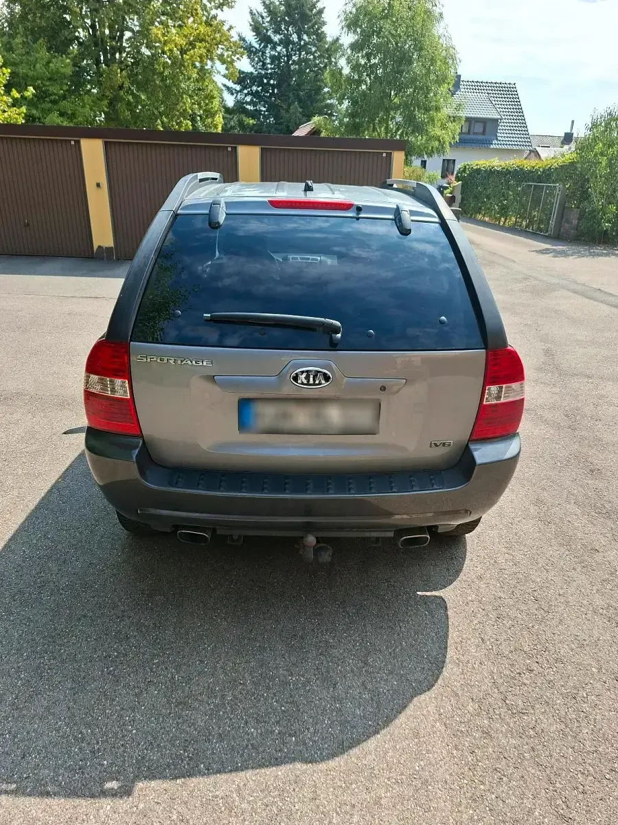 Gebraucht Kia Sportage 175 PS (128 kW) 2006 Grau SUV