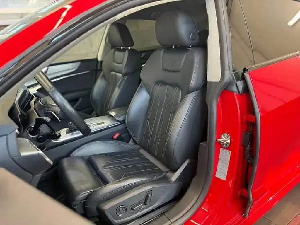 Gebraucht Audi S7 344 PS (253 kW) 2021 Tangorot (metallic) Kleinwagen