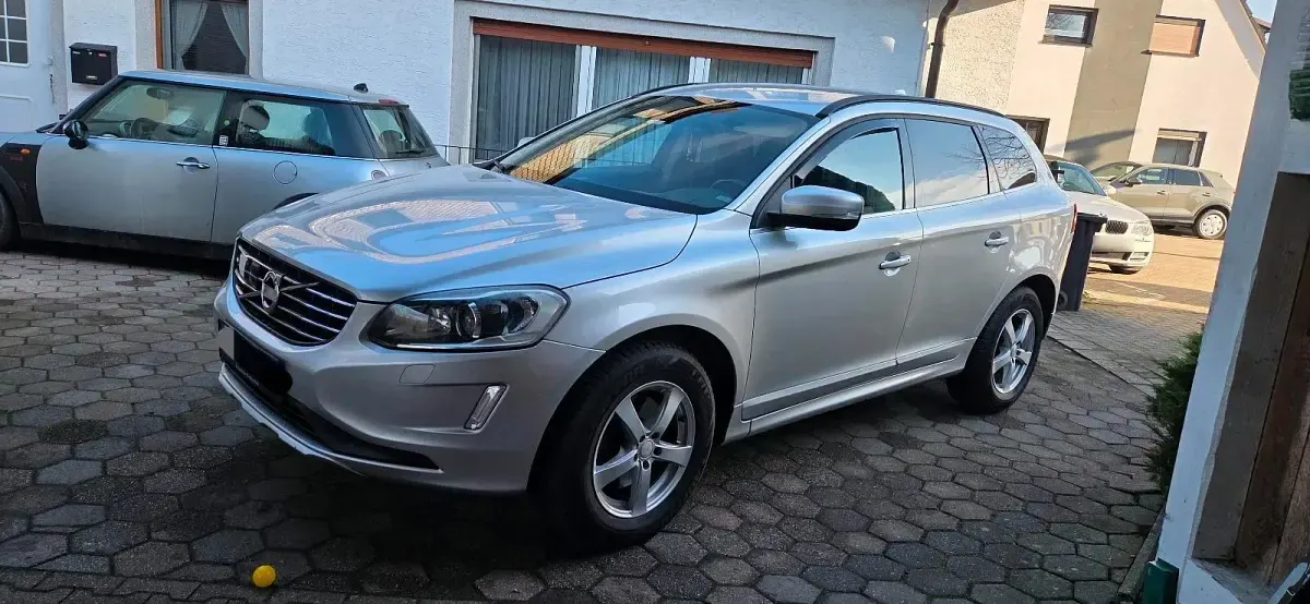 Gebraucht Volvo XC60 215 PS (158 kW) 2014 Silber SUV