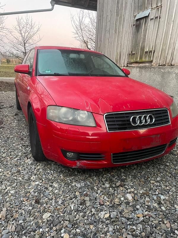Rot Gebraucht 2004 Audi A3 Kleinwagen | 450 € (Superpreis) - Bild 1/4