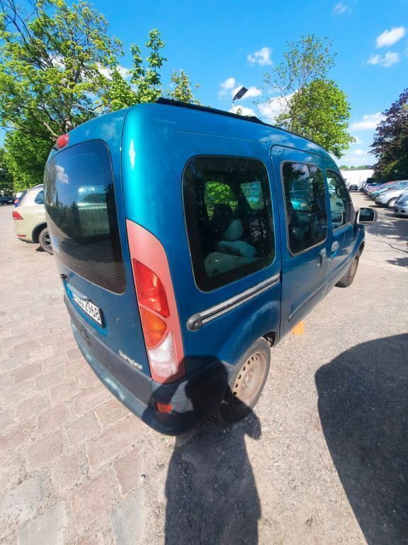 Second-hand Renault Kangoo Basis 58 CP (42 kW) 2000 Verde Monovolum
