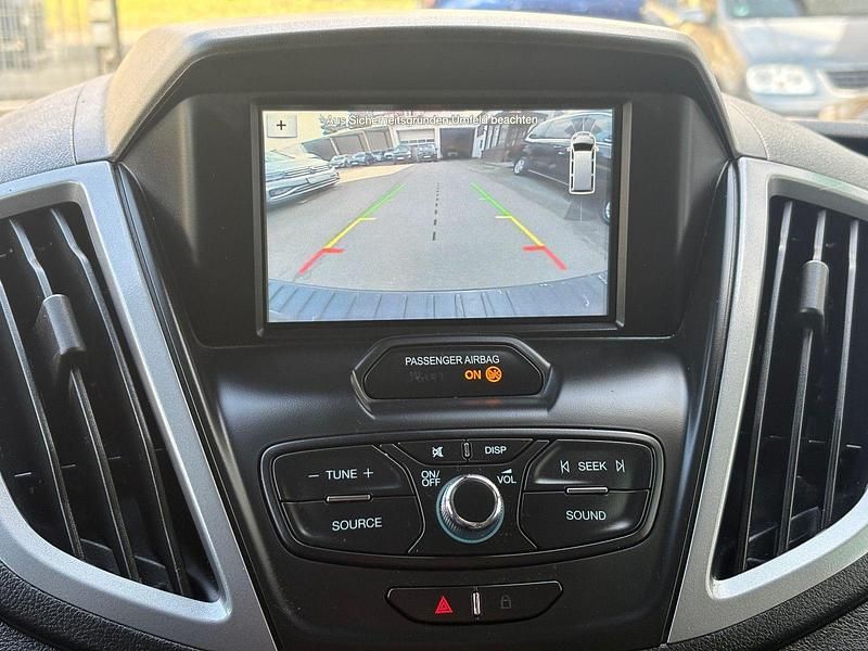 Gebraucht Ford Transit 131 PS (96 kW) 2019 Weiß Abholung