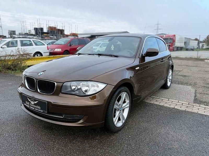 Marakeshbraun Gebraucht 2011 BMW 116 Kleinwagen | 4.450 € (Guter Preis) - Bild 1/4