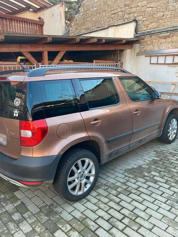 Gebraucht Skoda Yeti 140 PS (102 kW) 2012 Orange SUV