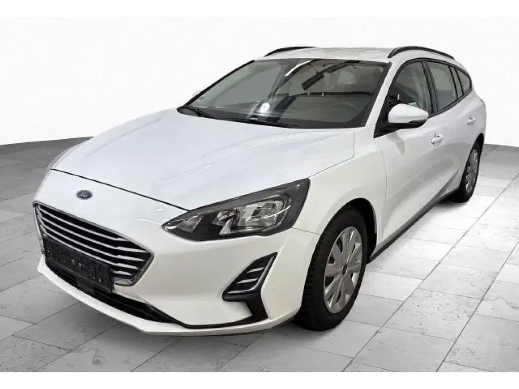 Gebraucht Ford Focus Trend 125 PS (91 kW) 2021 Frozen white Kombi
