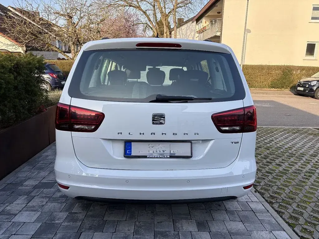 Gebraucht Seat Alhambra Style 150 PS (110 kW) 2017 Weiß Van / Kleinbus
