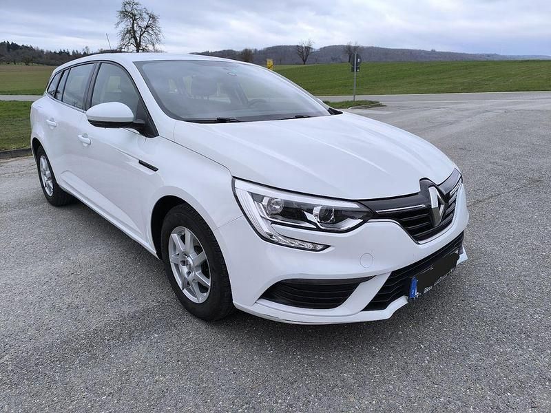 Gebraucht Renault Mégane IV Life 101 PS (74 kW) 2017 Weiß Limousine
