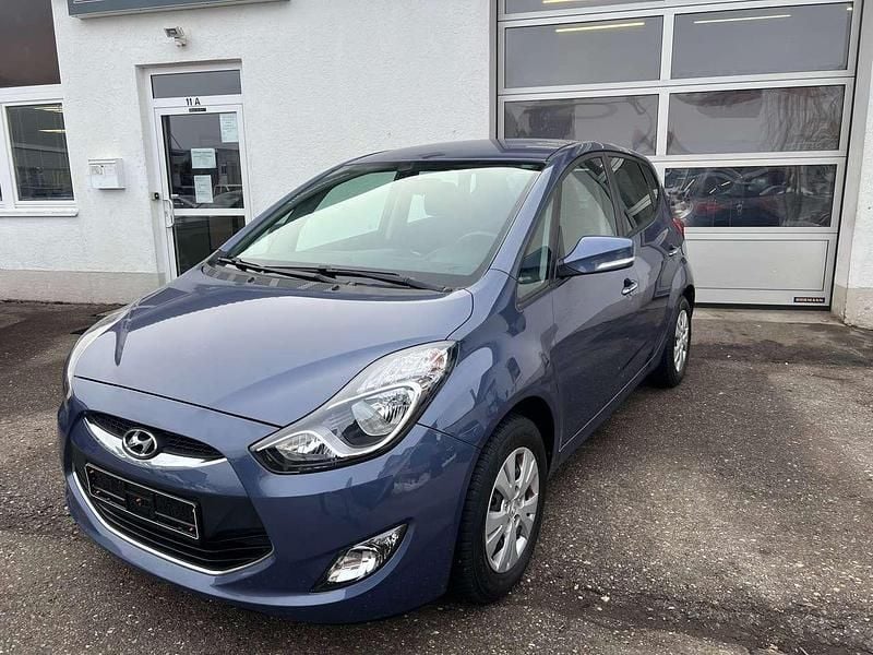 Gebraucht Hyundai ix20 Edition 90 PS (66 kW) 2013 Blueberry Kleinwagen