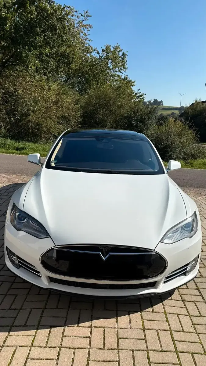 Second-hand Tesla Model S 386 kW (525 CP) 2015 Alb Hatchback